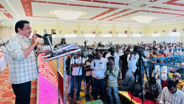 Zameer Ahmed Khan gave good news to the homeless Zameer Ahmed Khan gave good news to the homeless