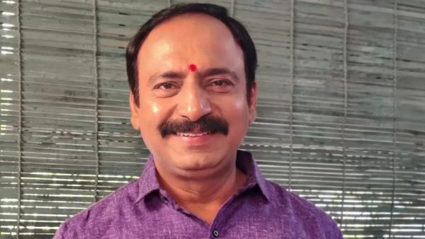 Kannada Actor Slapped By Female Fan In Hyderabad