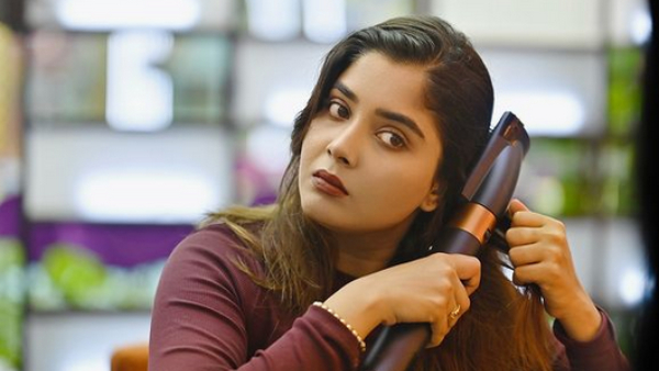 Bigg Boss Kannada Season 11 Lawyer Jagdish Has A Funny Talk With All The Contestants