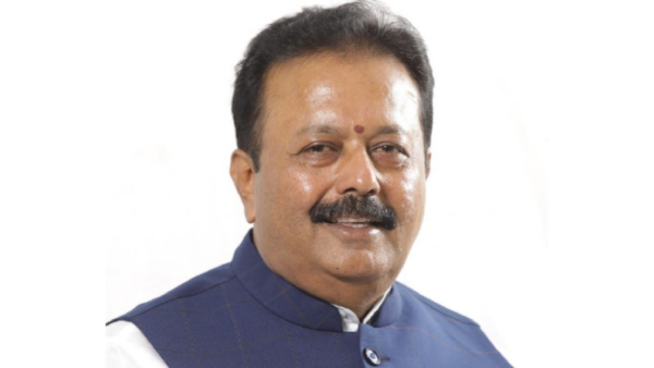 HD Kumaraswamy s Is Hit And Run Politics Says Cheluvarayaswamy