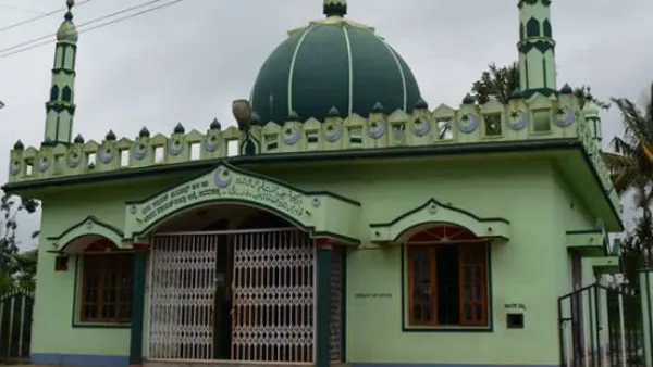 Chikkamagaluru Another commotion between 2 groups over Eid Milad DJ issue