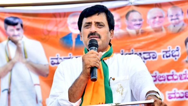 CP Yogeshwar Has Hinted That He Will Join The Congress Party