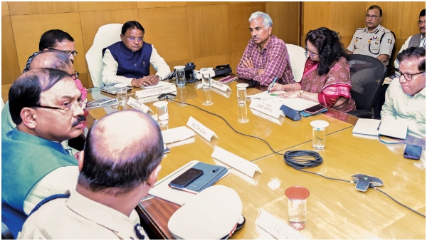 odisha evacuates 10 Lakh people cyclone dana landfall