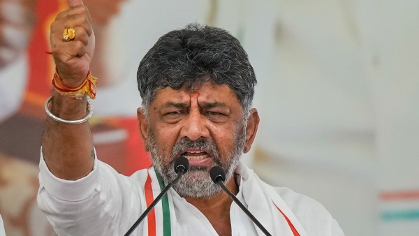 Bengaluru Potholes BJP JDS trolled DK Shivakumar