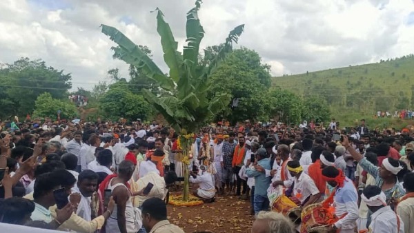 Devotees Offer Snake and scorpion for Sri Ranganatha Swamy in Hiriyur Taluk on october 13