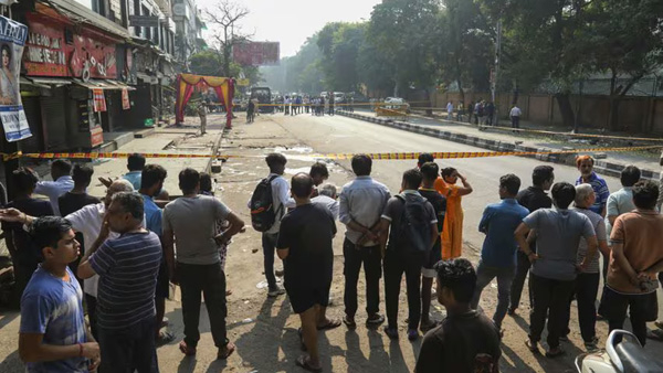 Delhi Blast News Explosion near CRPF school in Delhi