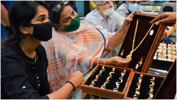 Gold rate slightly down on October 14th
