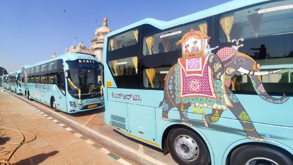 Only Rs 100 Was Given To KSRTC Buses For Ayudha Pooja Only Rs 100 Was Given To KSRTC Buses For Ayudha Pooja