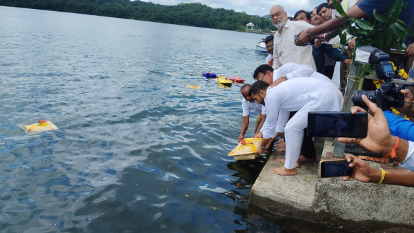 MLA Dr Mantar Gowda Offered Bagina To Harangi Reservoir