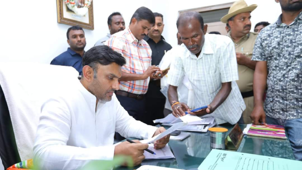 MP Dr K Sudhakar expressed outrage against Pradeep Eshwar