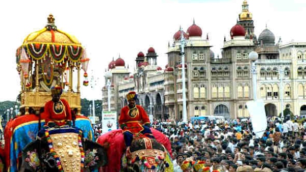 Mysuru Dasra 2024 Tableaues and Folk Dances attracted attention During Jamboo savari