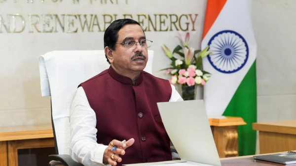 Union Minister Pralhad Joshi s kin booked for cheating ex-MLA over Lok Sabha seat