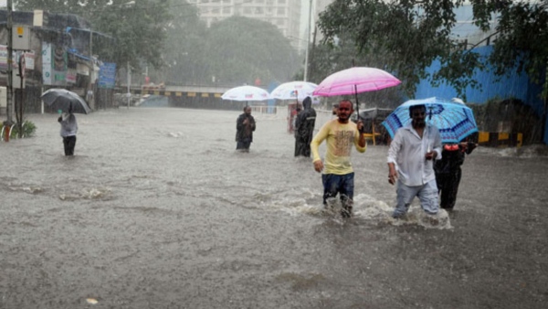 Chennai Rains video of lightning striking a building in Chennai has gone viral