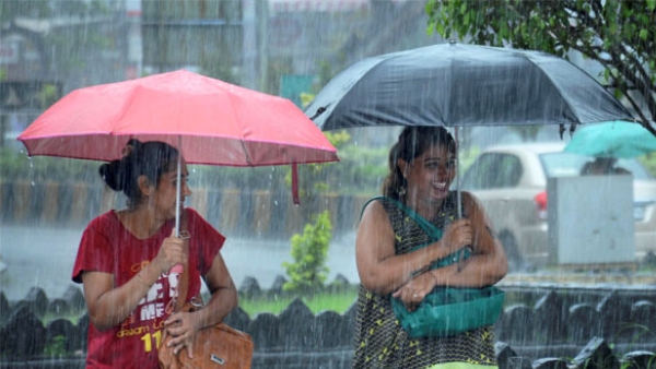Karnataka Rains Heavy Rainfall with Thunderstorms Forecast in These Districts Until October 19