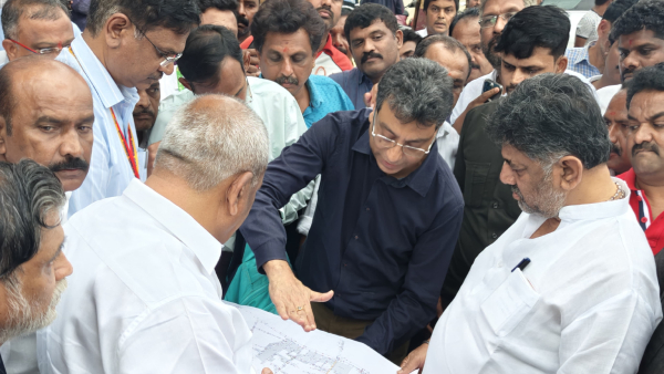 10 000 compensation if rain water enters the house DK Shivakumar announcement