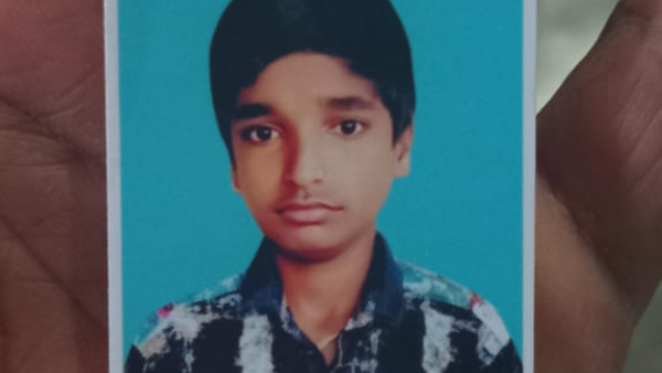 An SSLC Boy Left His Home To Work Because He Could Not See His Mother Struggle