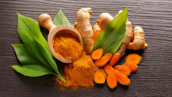 how Turmeric leaves can improve skin health Know its Benefits