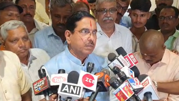 Central Minister Pralhad Joshi Lashes Out At CM Siddaramaiah