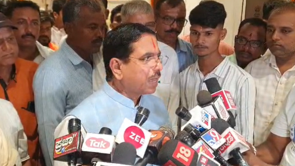 Central Minister Pralhad Joshi Lashes Out At CM Siddaramaiah