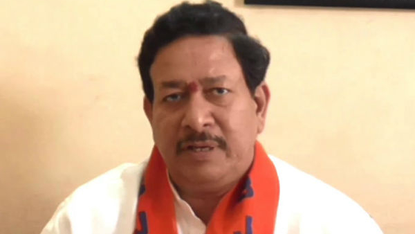 Congress MLA Gaviyappa Requested To Stop Two Guarantee Schemes Congress MLA Gaviyappa Requested To Stop Two Guarantee Schemes