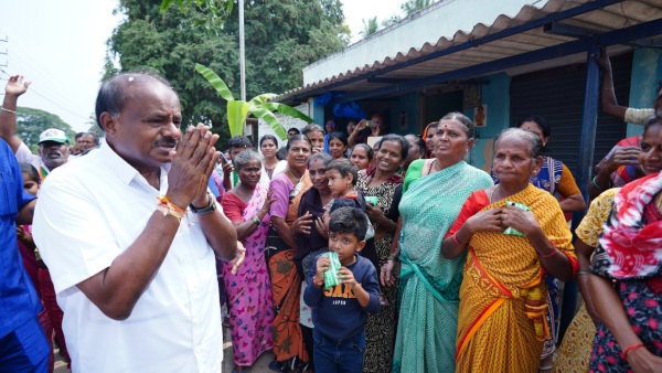 Union Minister HD Kumaraswamy Alleges That Congress Is Giving Coupons To Channapatna Voters