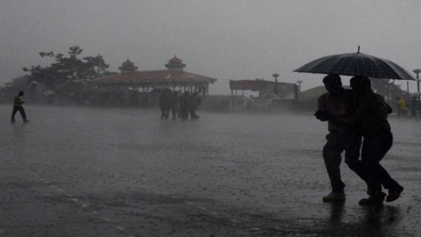 heavy rain alert given to these districts of karnataka and tamil nadu sabarimala from 26th of november