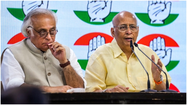Congress complaints election commission bjp divisive campaign