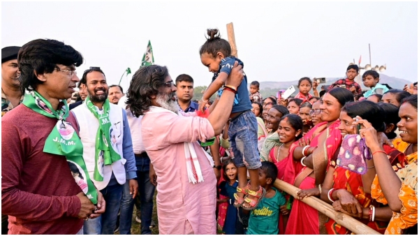 Jharkhand election results bjp fails jmm retains tribal hold