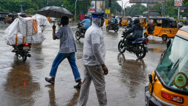 Karnataka Rains Heavy rainfall forecast in these districts of state in few moments on November 16