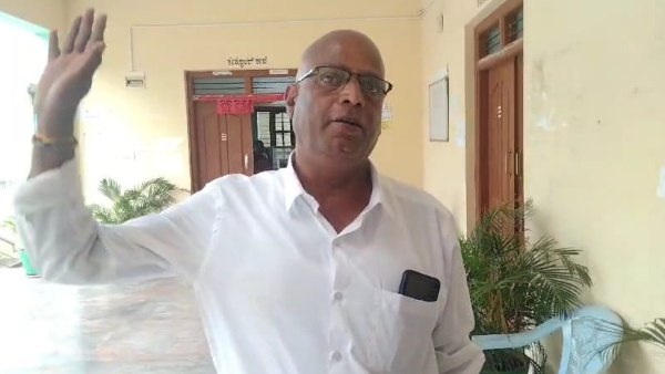 Death certificate to living person by Municipal staff in Kollegal