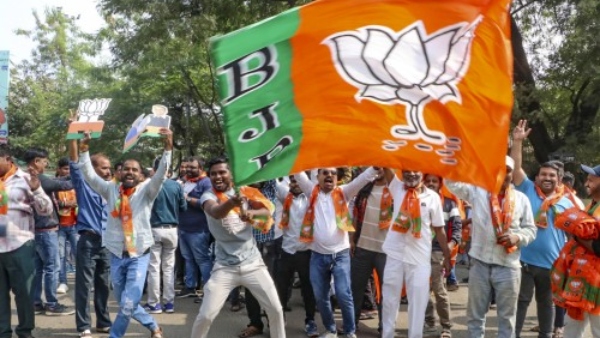 Maharashtra Election Results BJP back in power in Maharashtra 6 factors reason for victory