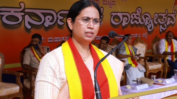 Minister Lakshmi Hebbalkar attack on H Vishwanath
