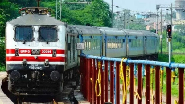 BJP Win in Maharashtra Central Government Approves Three Mega Rail Projects for Mumbai