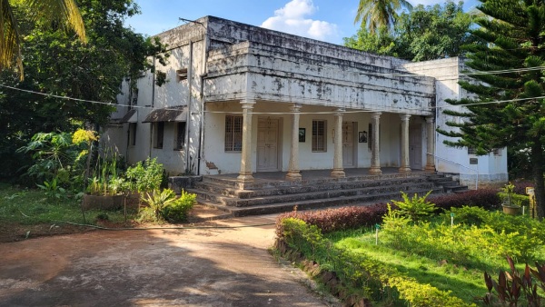 Former CM S Nijalingappa s House for will be Sale in Chitradurga