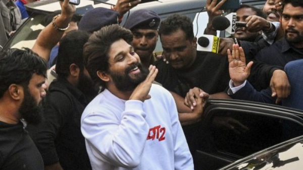 Pushpa 2 Allu Arjun is okay with Telugu and Tamil Why not in Kannada