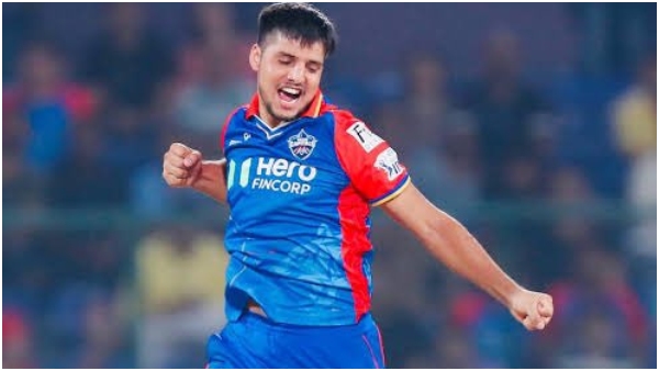 Who is rasikh salam dhar sold to rcb for Rs 6 Crore in Ipl mega auction Who is rasikh salam dhar sold to rcb for Rs 6 Crore in Ipl mega auction