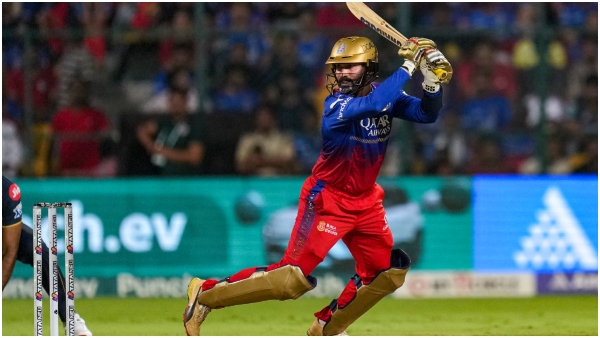 Dinesh karthik planning to build strong rcb team in ipl mega auction 2025