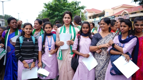 Revathi campaigned for JDS candidate Nikhil Kumaraswamy