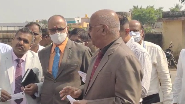 Officials Visited The SlaughterHouse At Navalgund Road Dharwad