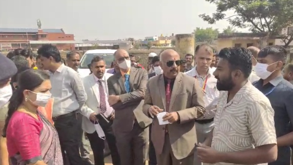 Officials Visited The SlaughterHouse At Navalgund Road Dharwad