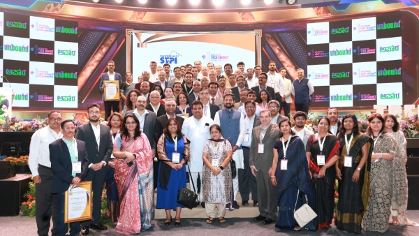 Infosys Company Received Karnataka IT Ratna Award from STPI