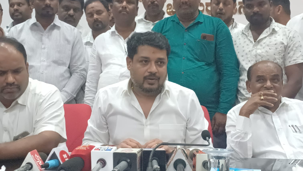 Siddaramaiah to Continue as CM for 5 Years Sunil Bose