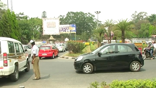 White Topping Work Bengaluru Traffic Police Issues Order On Traffic Diversion