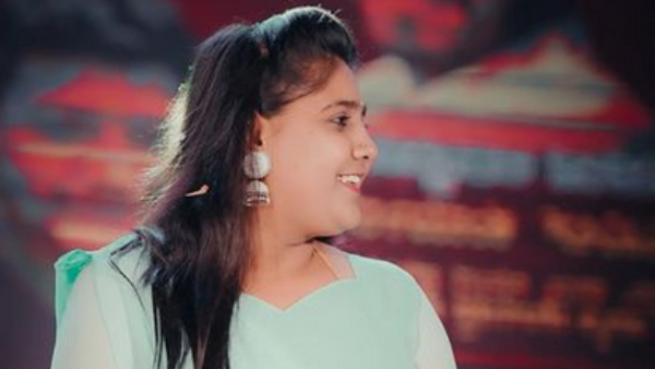 Bigg Boss Kannada Tukali Santhosh Praised His Wife Manasa In Bigg boss Kannada Stage