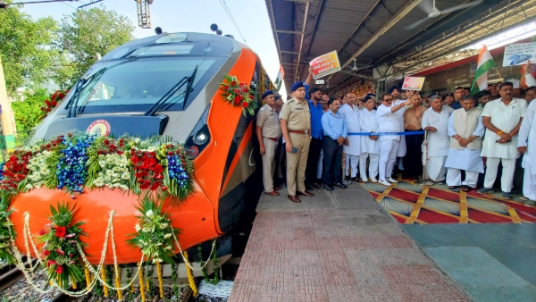 Mangaluru Thiruvananthapuram Vande Bharat Train Coach To Be Increased