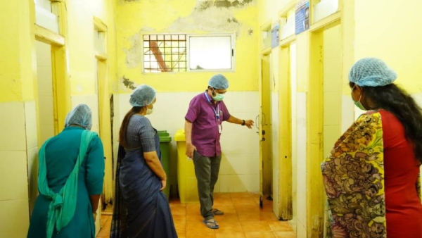 Maternal Deaths In Ballari Hospital Nagalakshmi Choudhary Visits