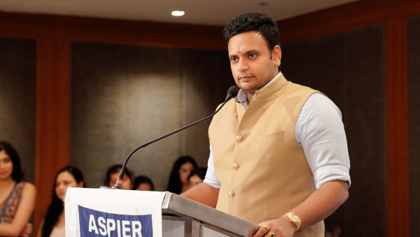 Bandipur night traffic MP Yaduveer Wadiyar thunders against Priyanka Gandhi Vadra