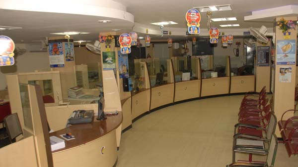 Employees Quitting Private Banks Jobs Lead Operational Risk