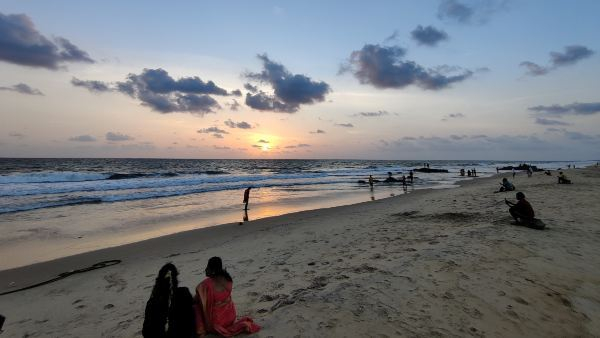 Mangaluru Beaches Soon To Open For Night Visitors Mangaluru Beaches Soon To Open For Night Visitors