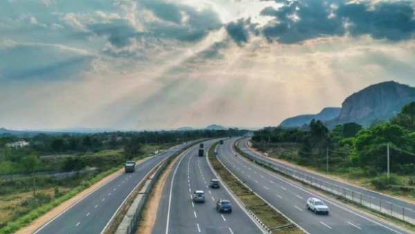 Bengaluru-Mysuru Expressway Traffic Route Change for Next 3 Days Know details Bengaluru-Mysuru Expressway Traffic Route Change for Next 3 Days Know details